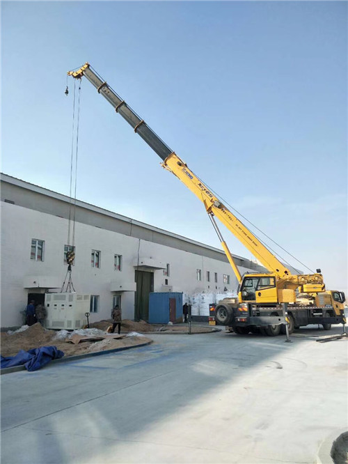 东方市“超载就喊停”—— 吊车的 “重量保镖” 技术